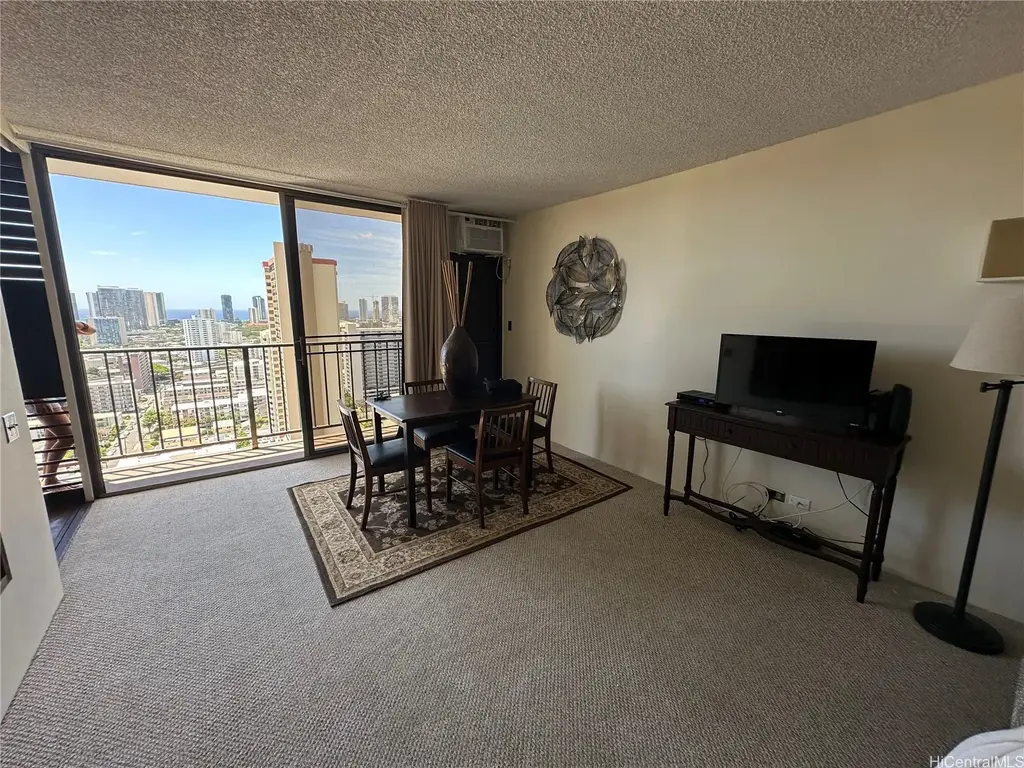 1630 Liholiho Street # 2406, Honolulu