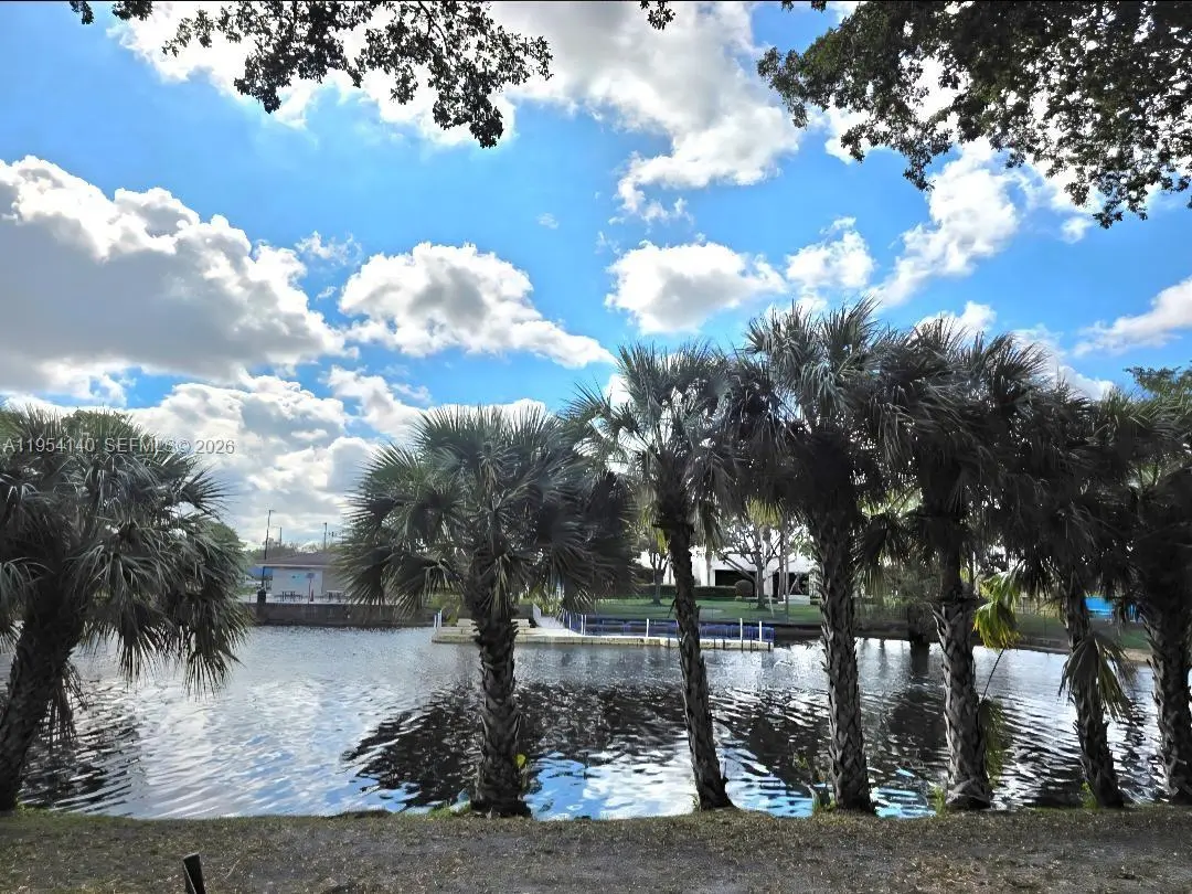 Photo of Listing #A11954140