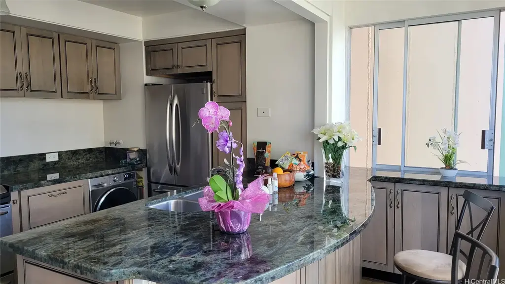 431 Nahua Street # 1005, Honolulu