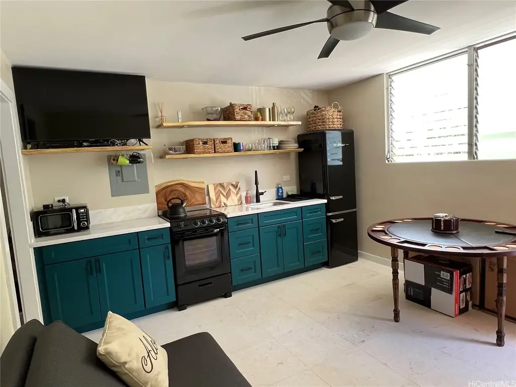236 Liliuokalani Avenue # 304, Honolulu