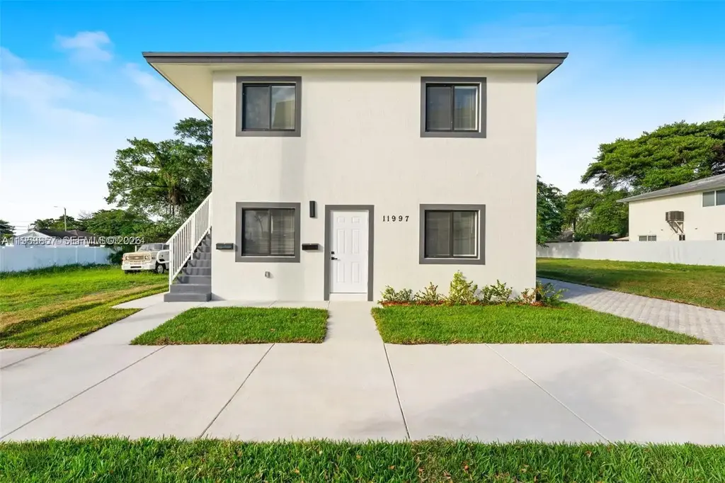11997 Sw 218th St, Miami