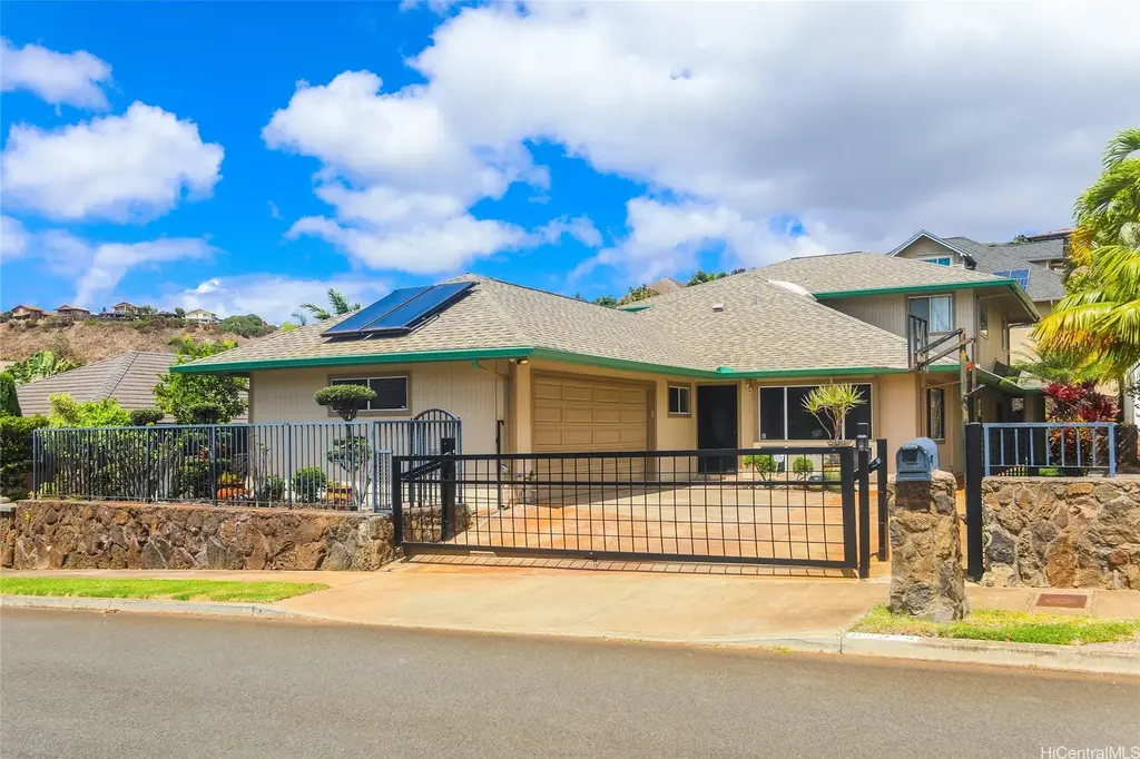 92-324 Kewai Place, Kapolei