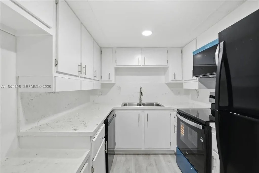 6101 N Falls Cir Dr 309, Lauderhill