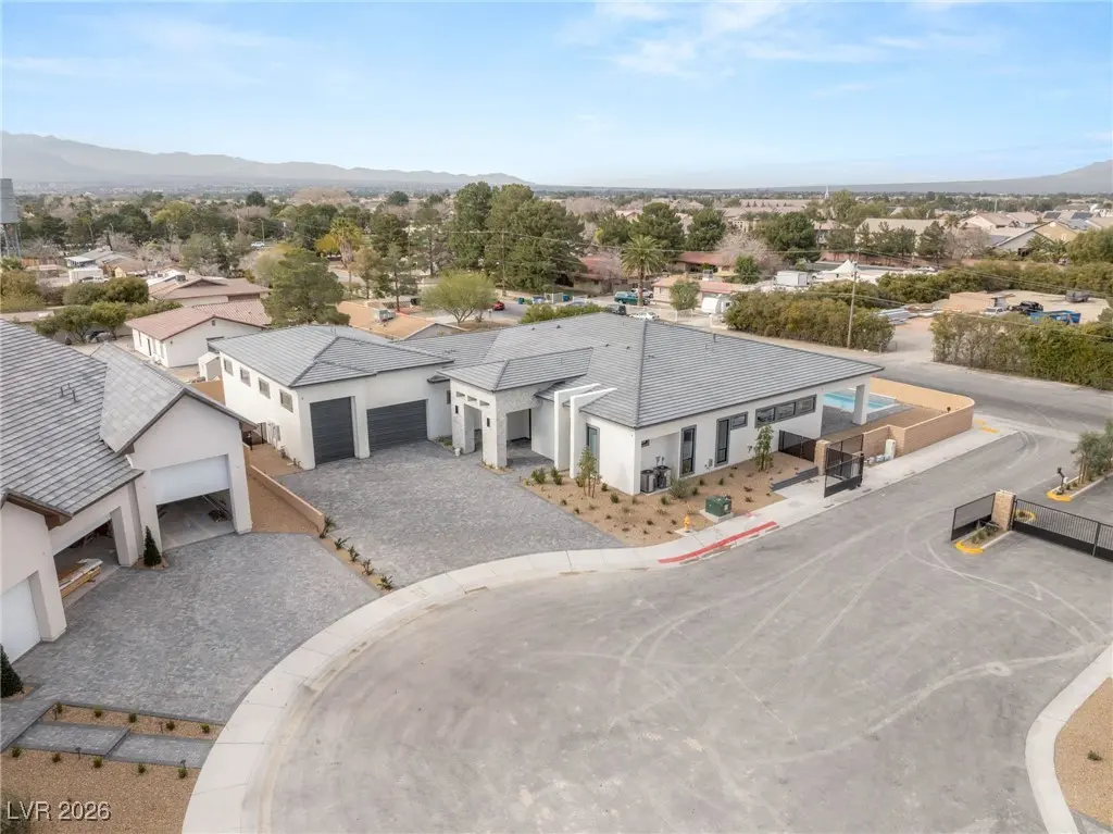 Photo of Listing #2751410