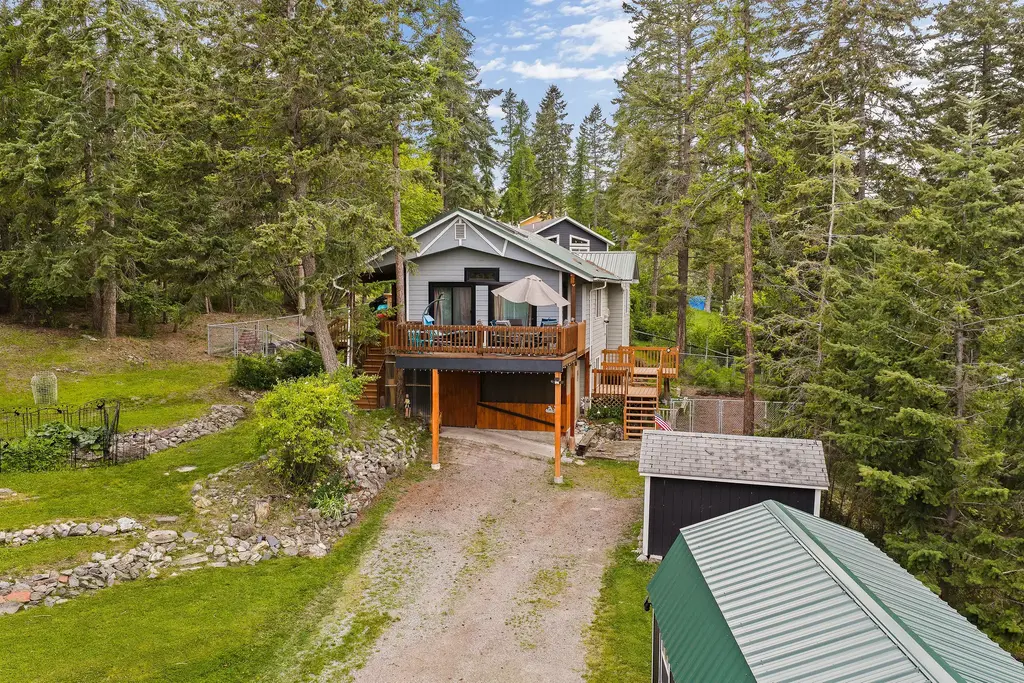 103 Tamarack Woods Drive, Lakeside