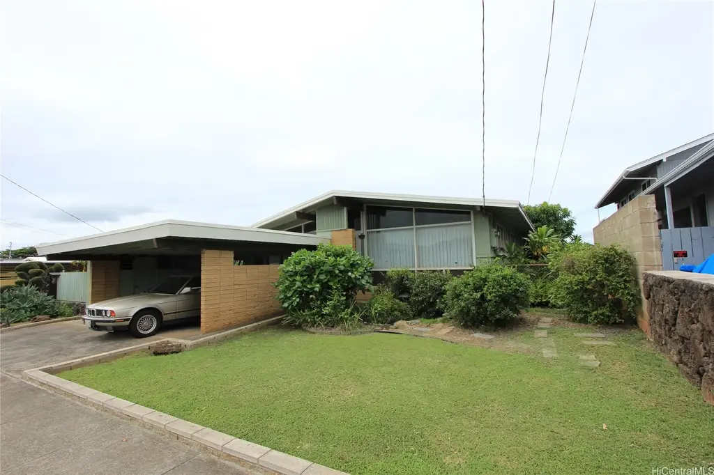 1346 Ala Mahamoe Street, Honolulu