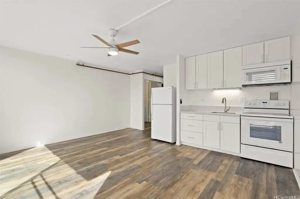 1650 Kanunu Street # 1213, Honolulu