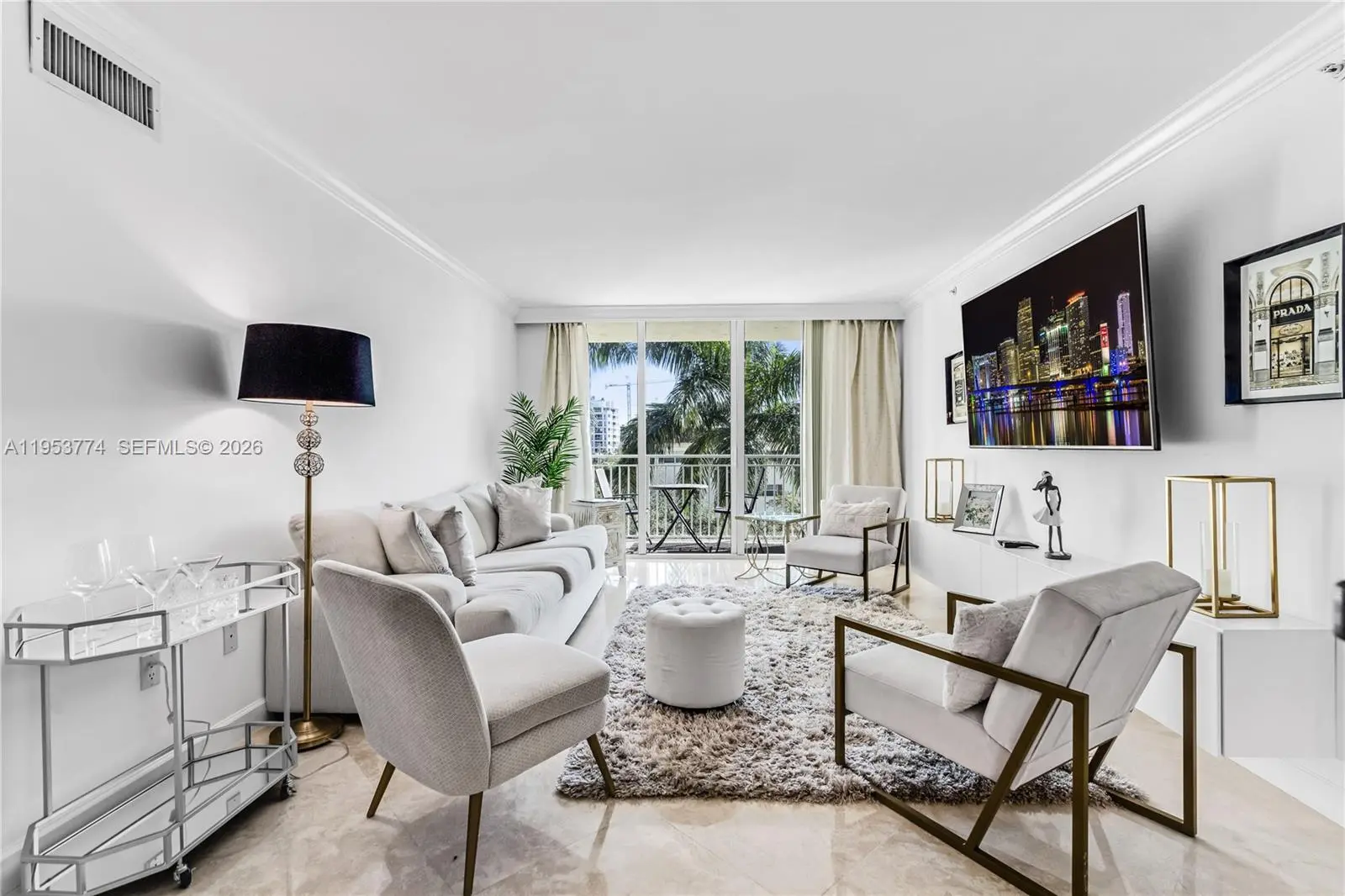 Photo of Listing #A11953774