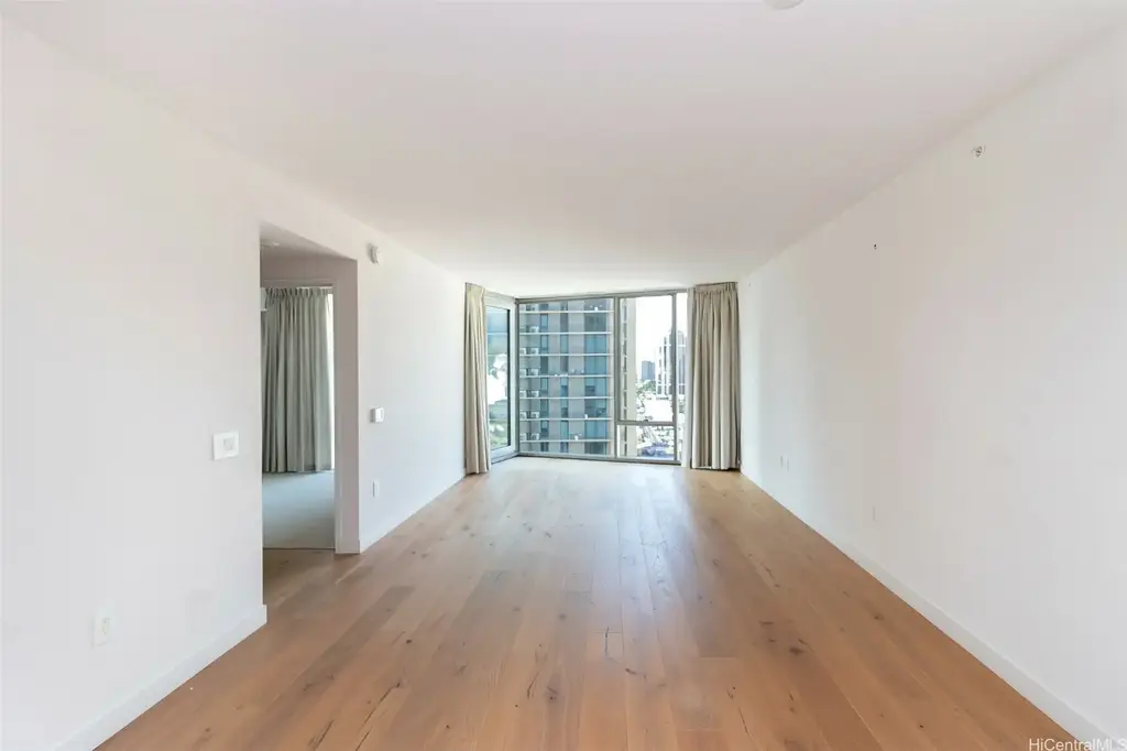 1001 Queen Street # 1809, Honolulu