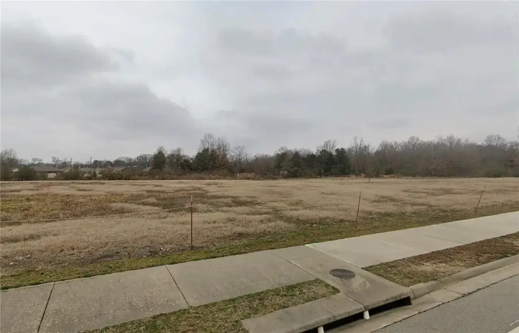 1900 Fairway Boulevard, Russellville