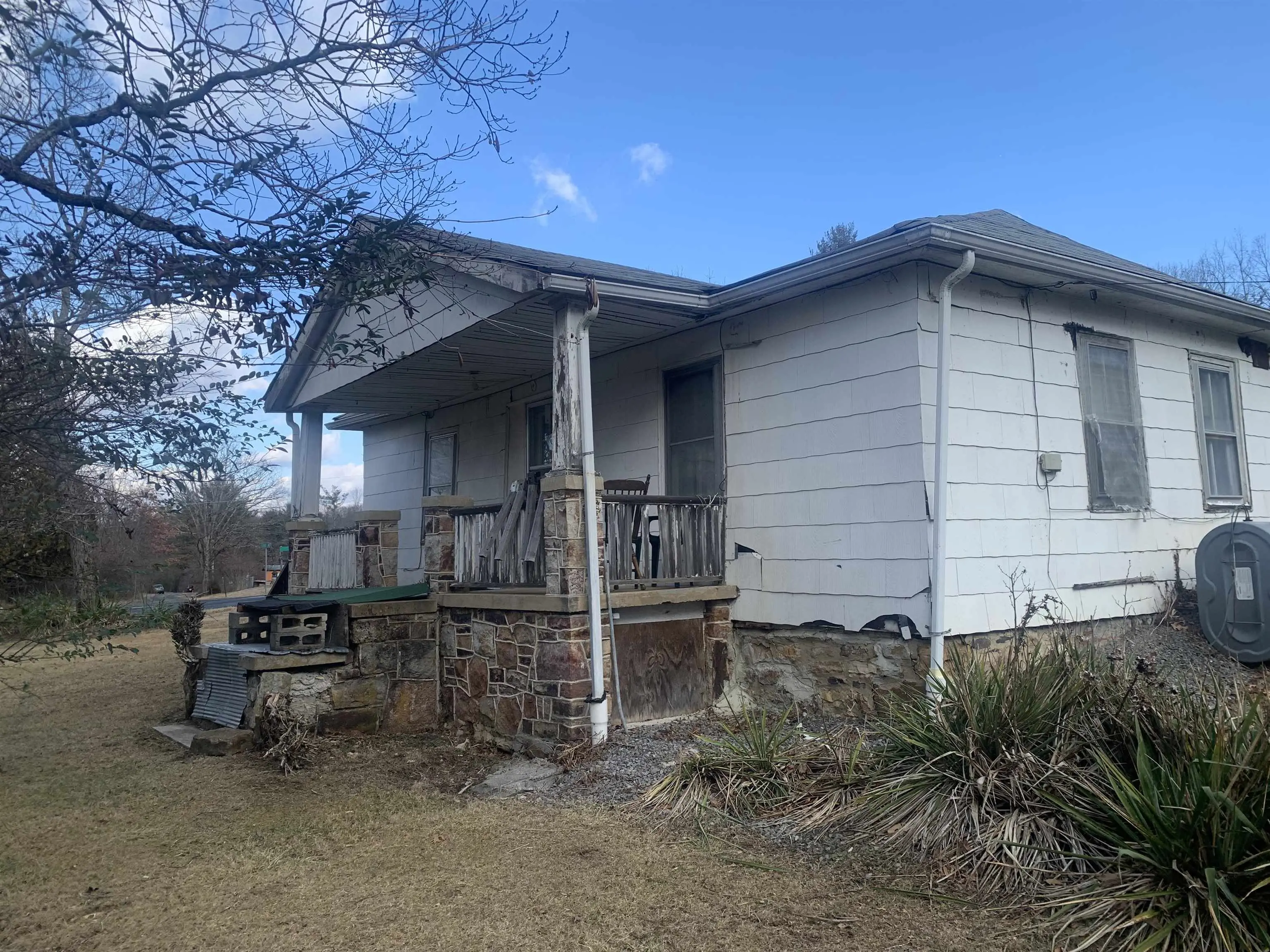 100 Edgewood Dr, Warm Springs