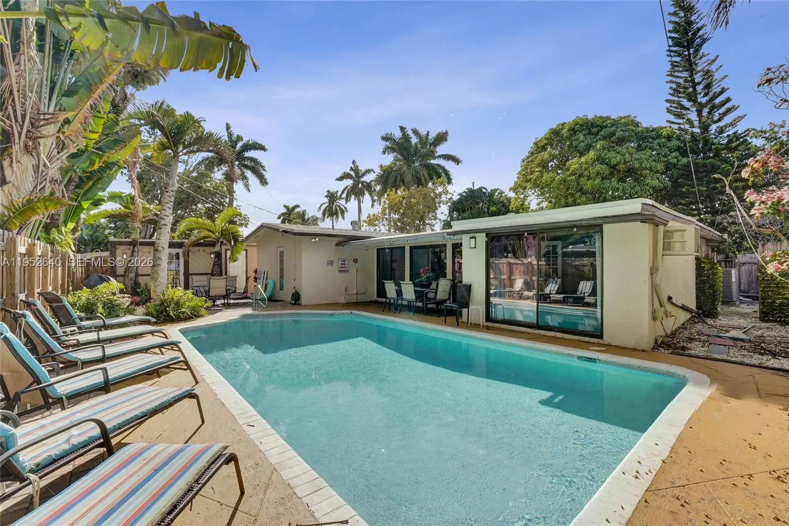 Photo of Listing #A11952640