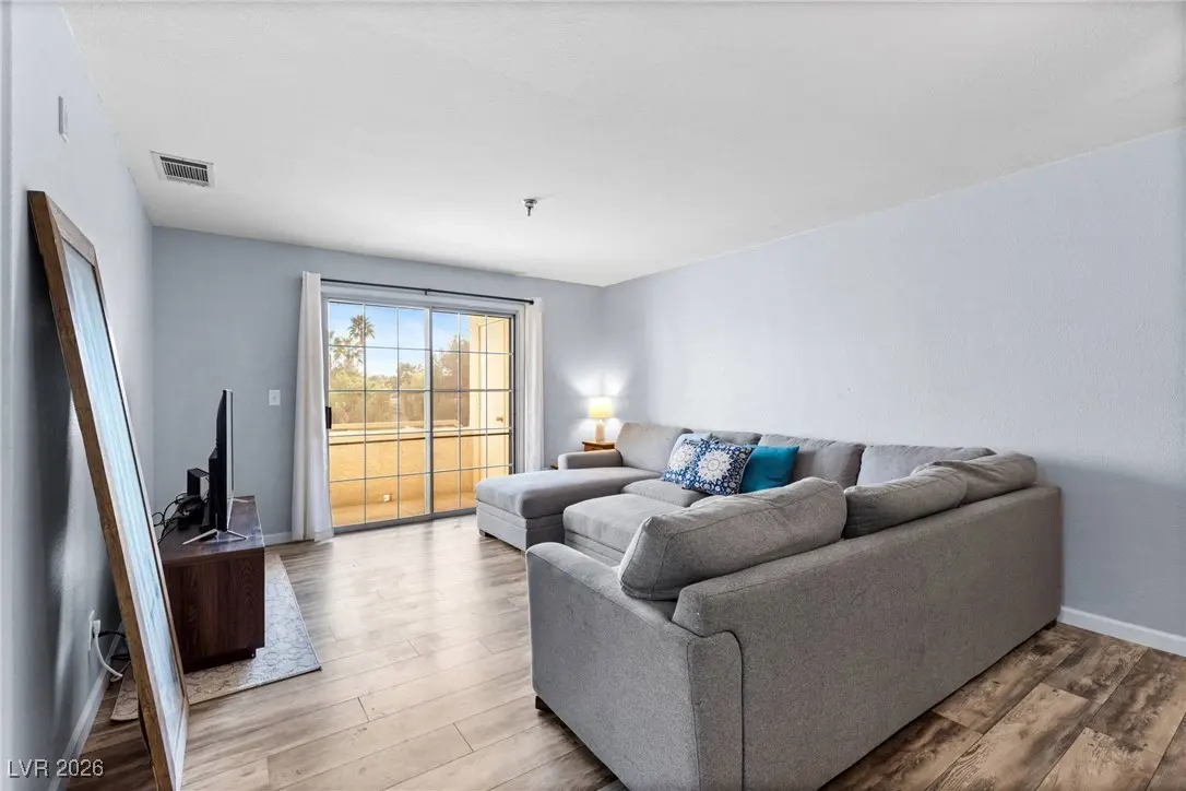 Photo of Listing #2751023