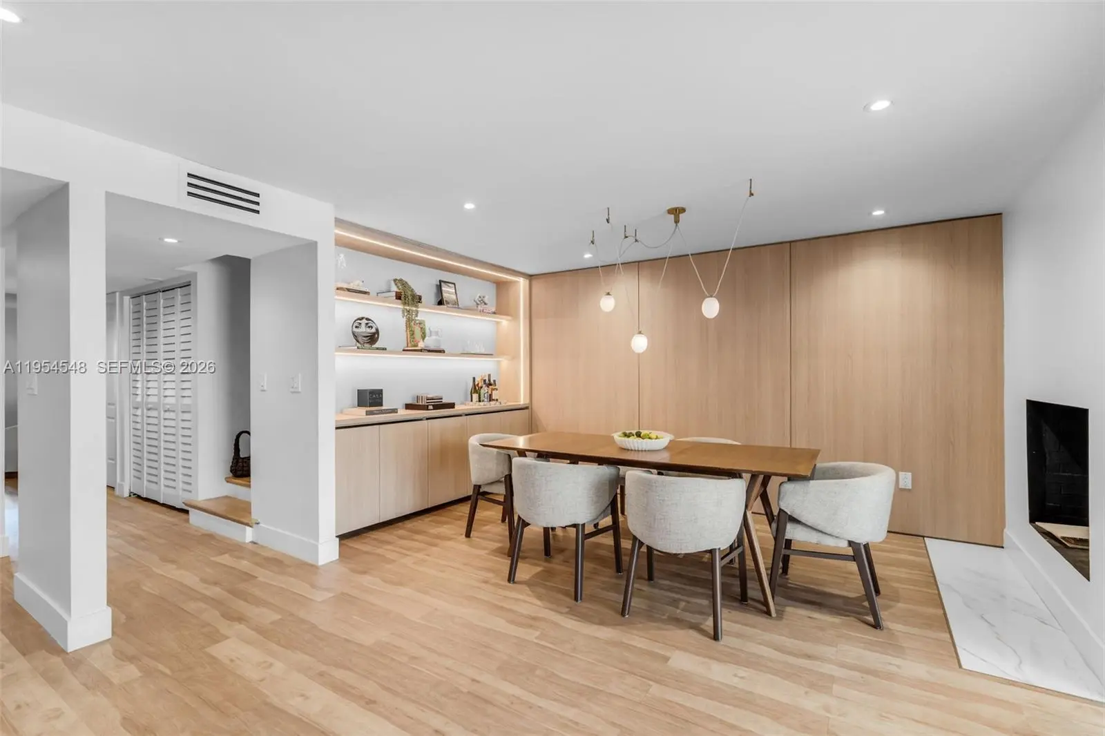 Photo of Listing #A11954548