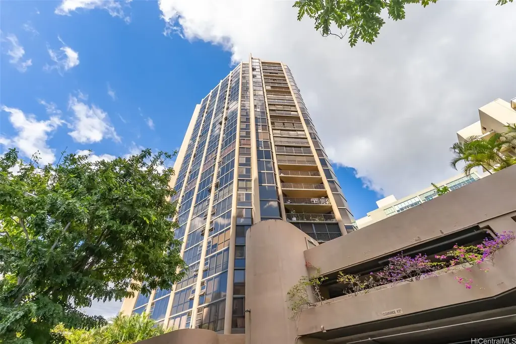 2101 Nuuanu Avenue # I701, Honolulu