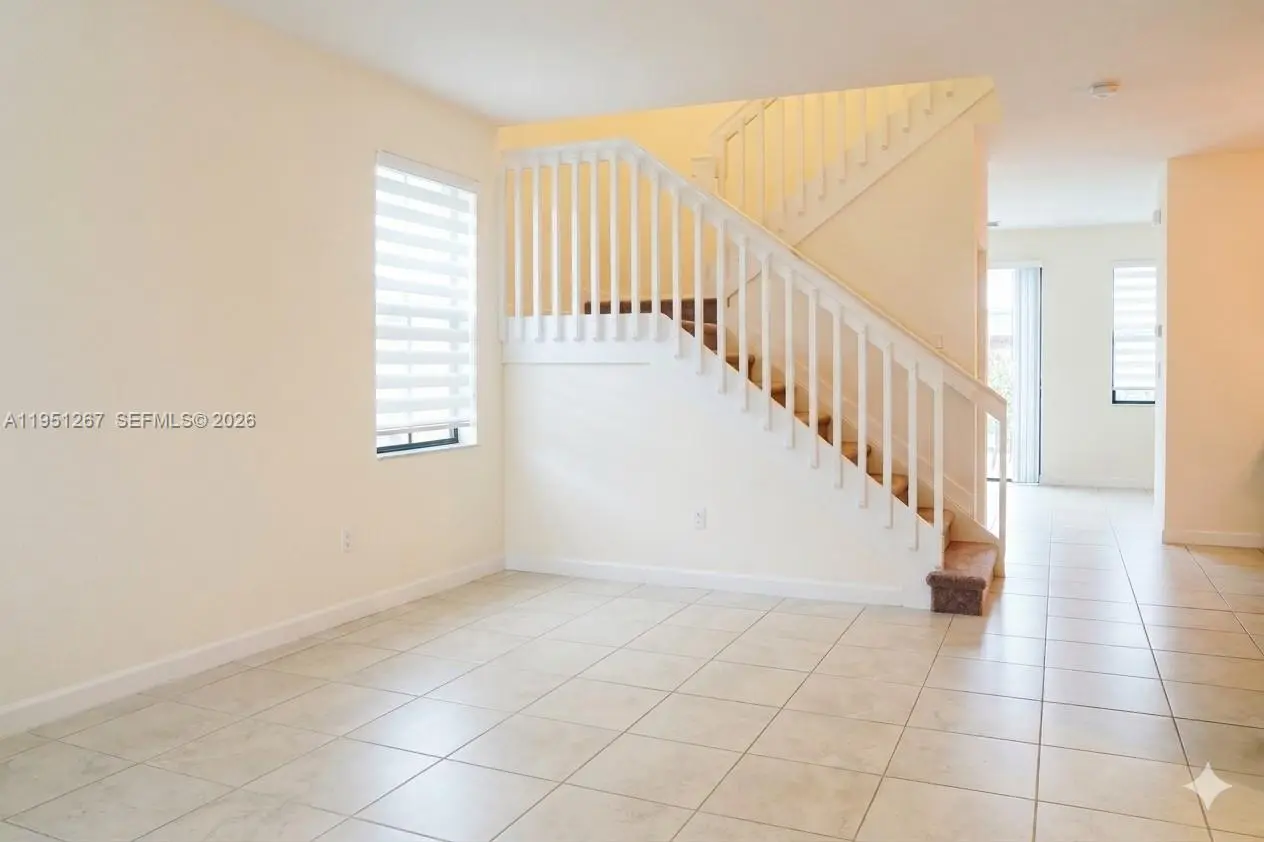 Photo of Listing #A11951267