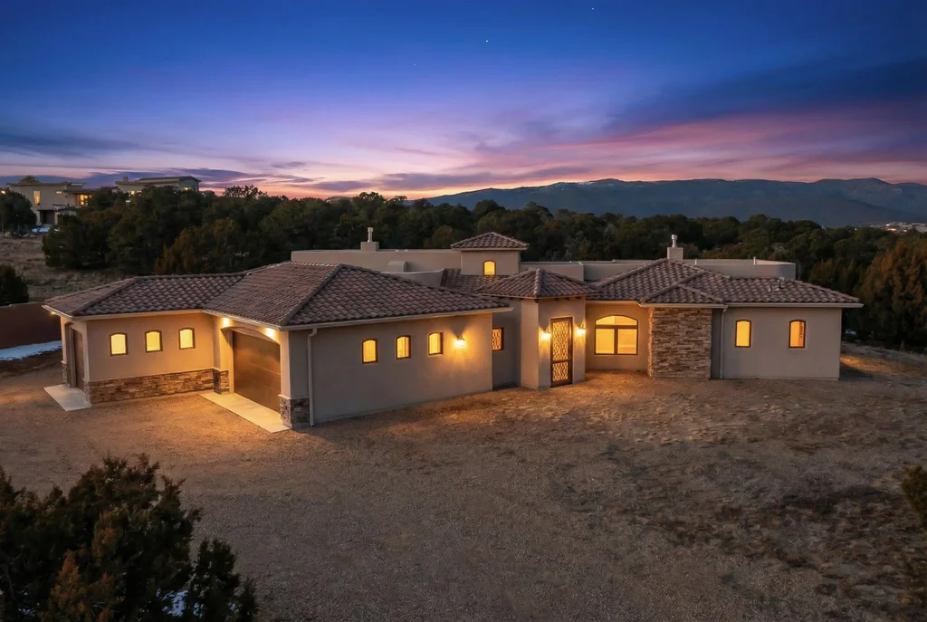 39 Nature Pointe Drive, Tijeras