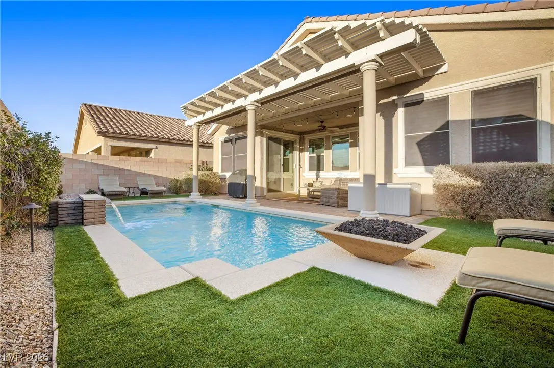 Photo of Listing #2750080