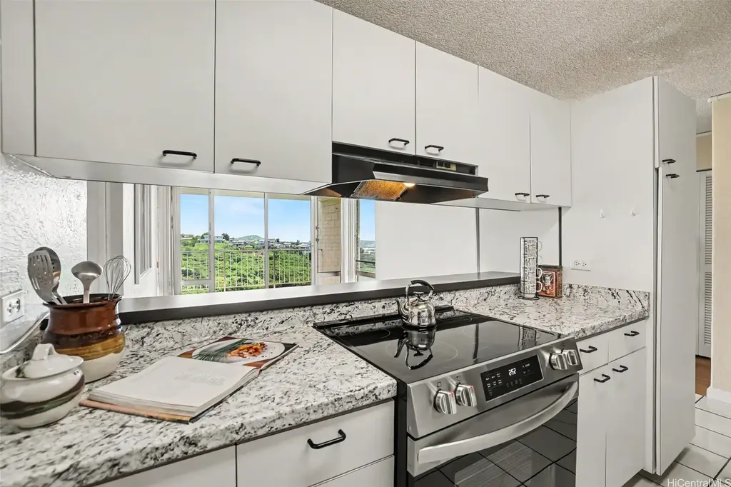 (unit #2-903) 98-707 Iho Place, Aiea