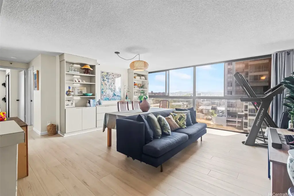 (unit #1103) 2724 Kahoaloha Lane, Honolulu