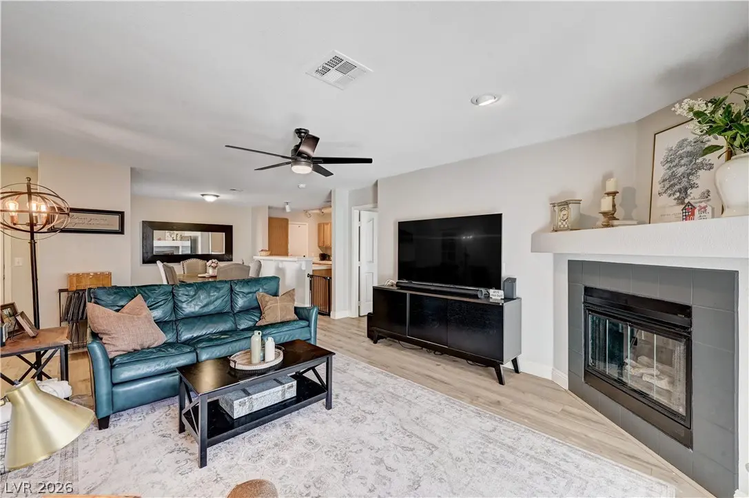 Photo of Listing #2751843