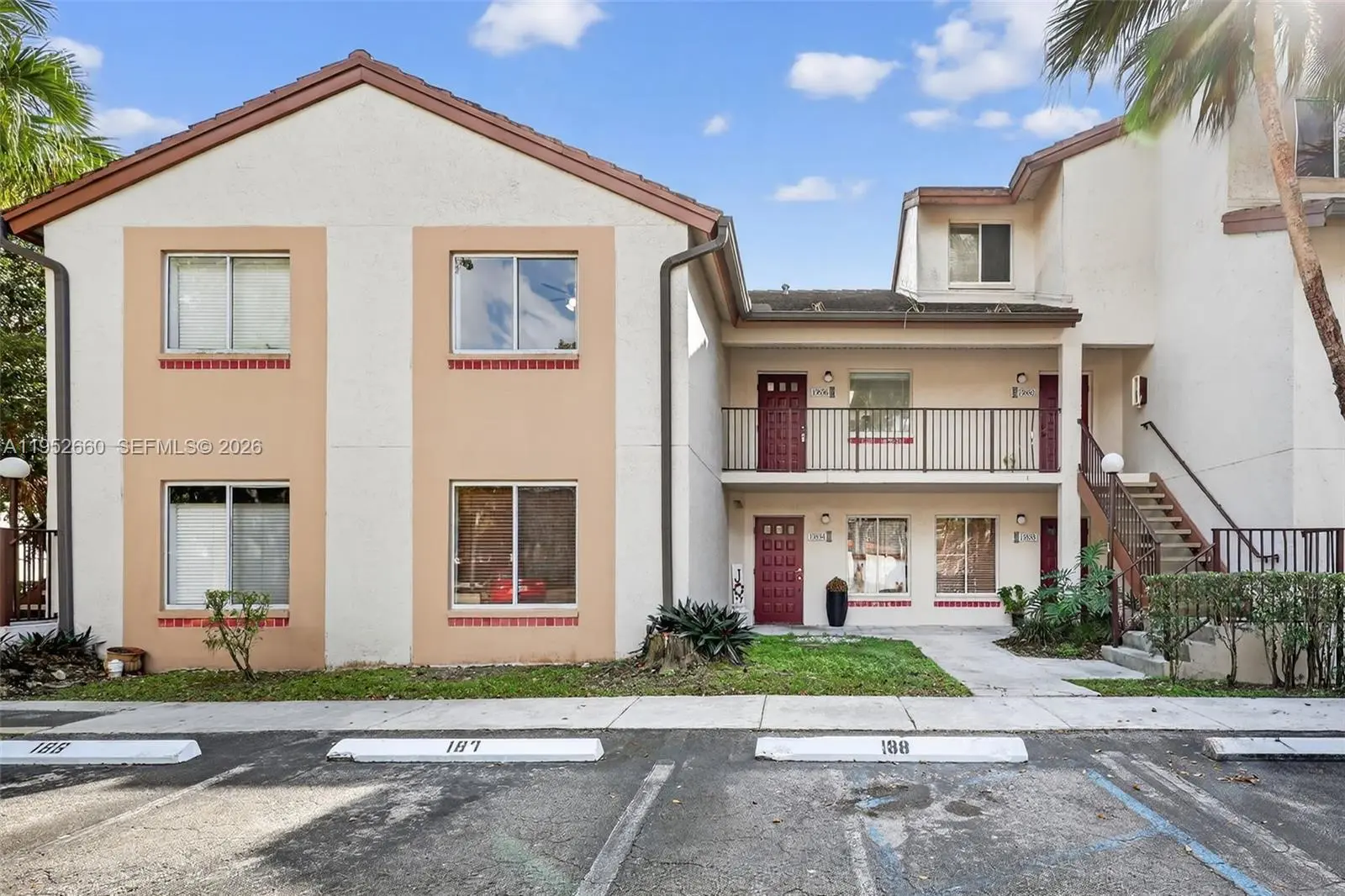 Photo of Listing #A11952660