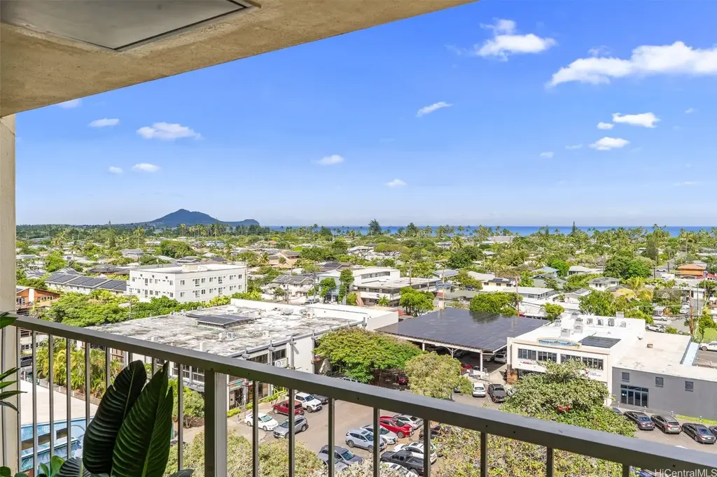 14 Aulike Street # 904, Kailua