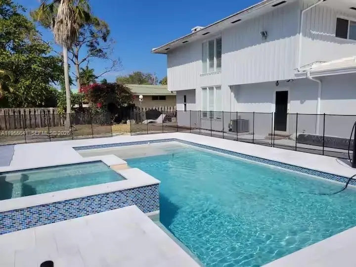 Photo of Listing #A11955641