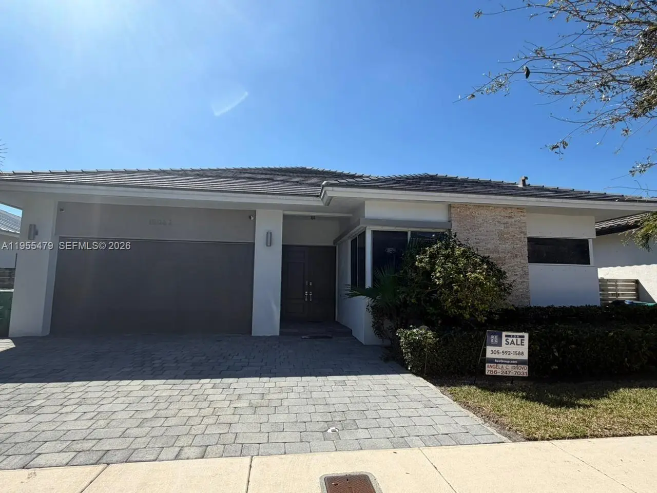 Photo of Listing #A11955479