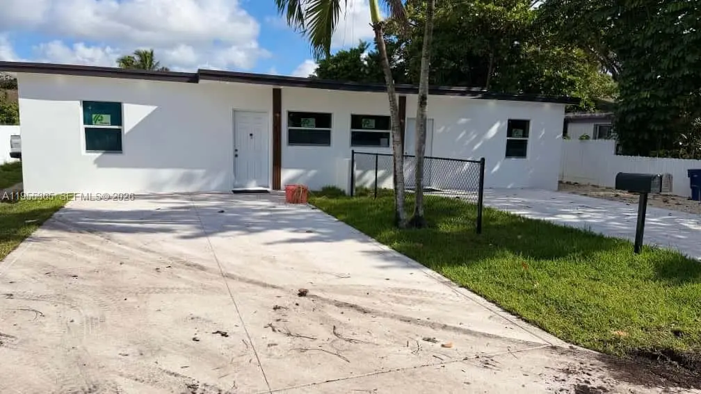 Photo of Listing #A11955365