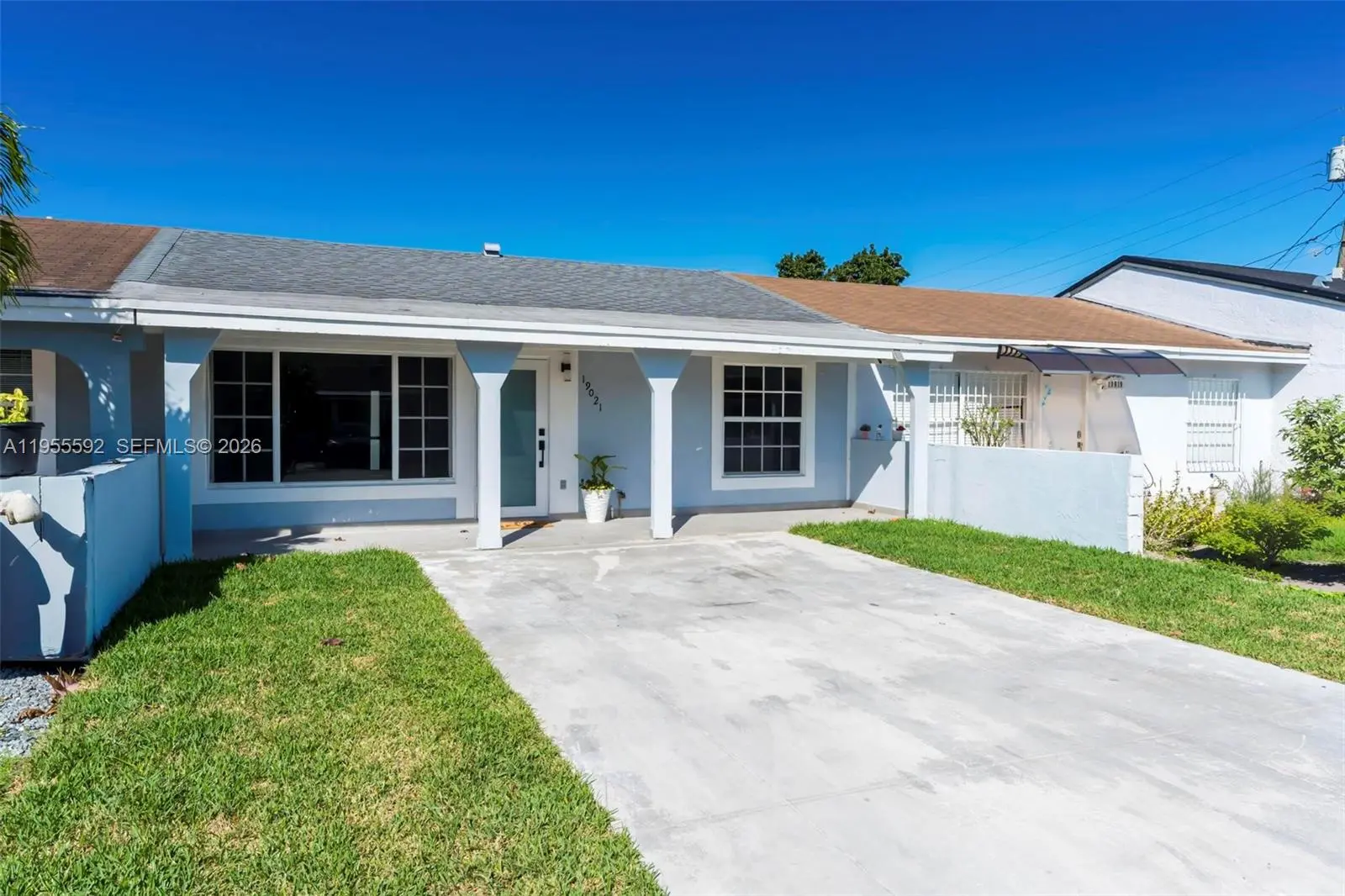 Photo of Listing #A11955592