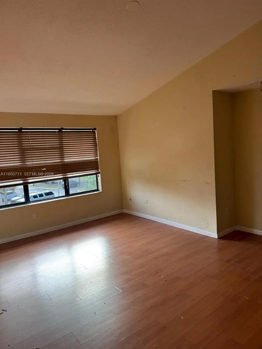 Photo of Listing #A11950711