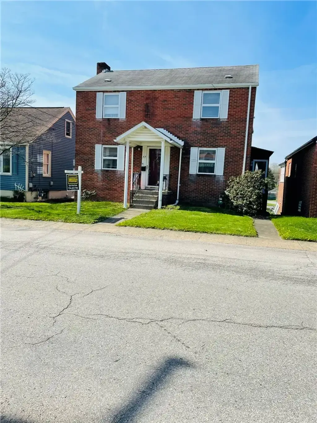 77 Downer Avenue, Uniontown