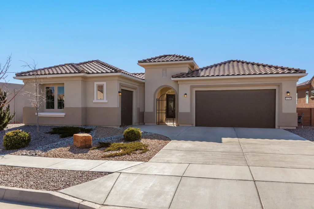 9256 Wind Caves Way Nw, Albuquerque