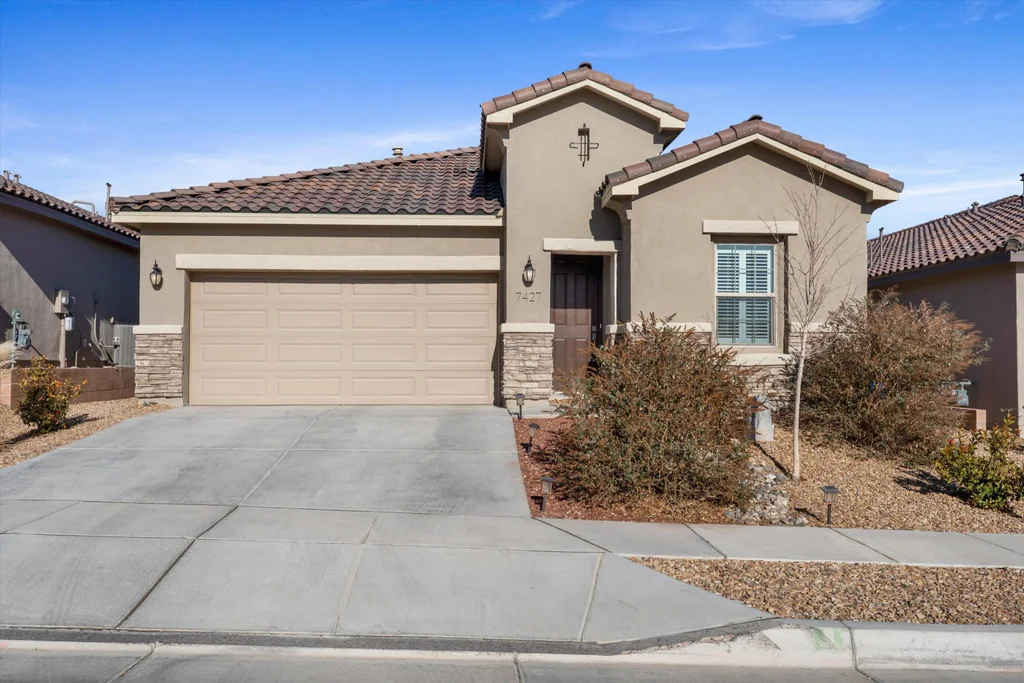 7427 Sandmark Road Nw, Albuquerque
