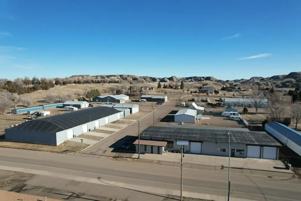 822 N Sargent Street, Glendive
