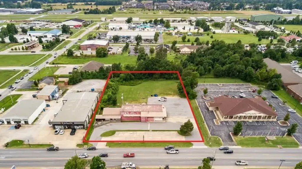 2806 S Walton Boulevard, Bentonville