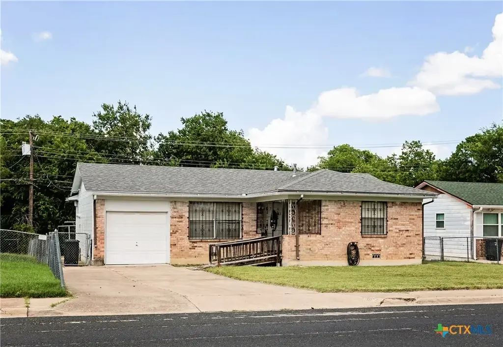 3003 Zephyr Road, Killeen