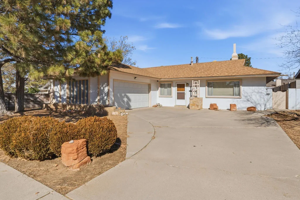 9007 Princess Jeanne Avenue Ne, Albuquerque