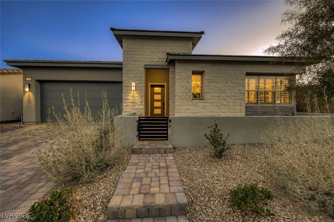 Photo of Listing #2752077