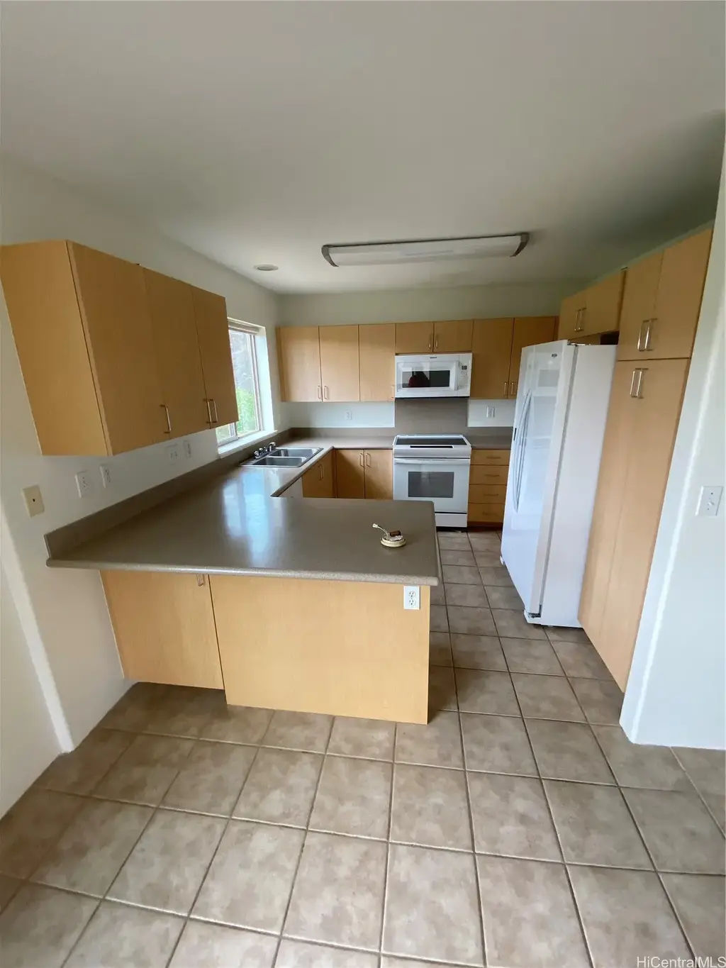 92-1481 Punawainui Street, Kapolei