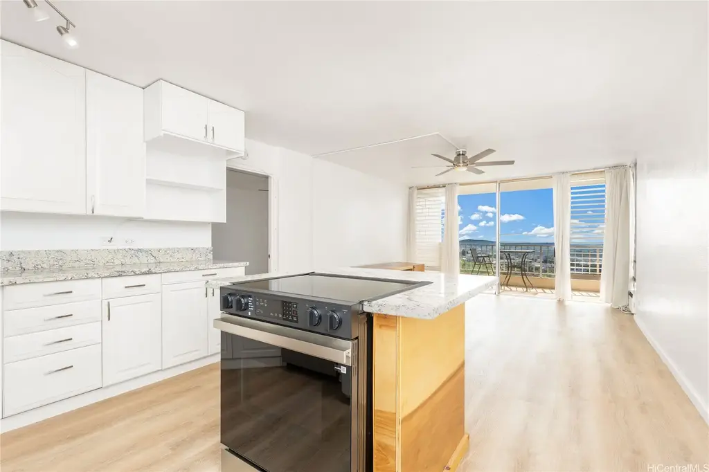 98-719 Iho Place # 51403, Aiea