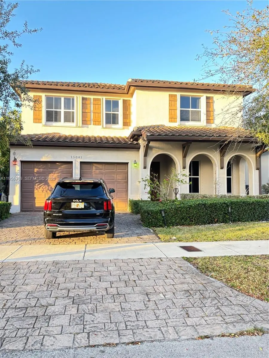 Photo of Listing #A11956339