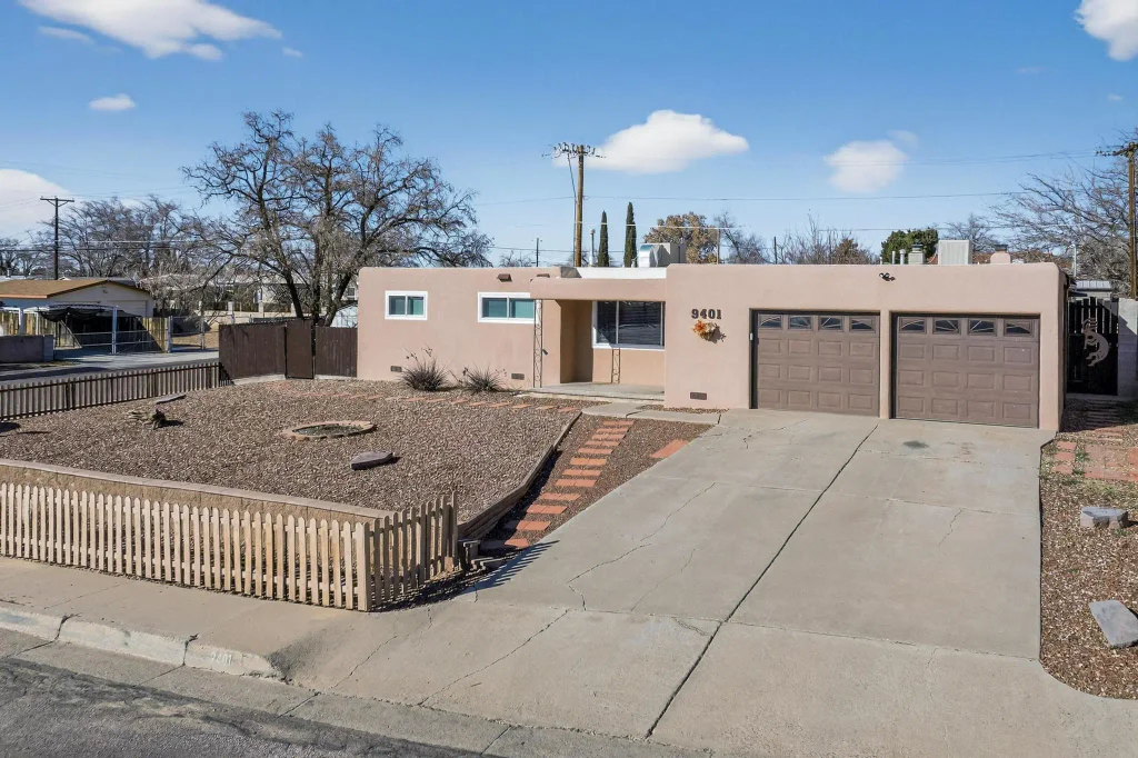 9401 Shoshone Road Ne, Albuquerque