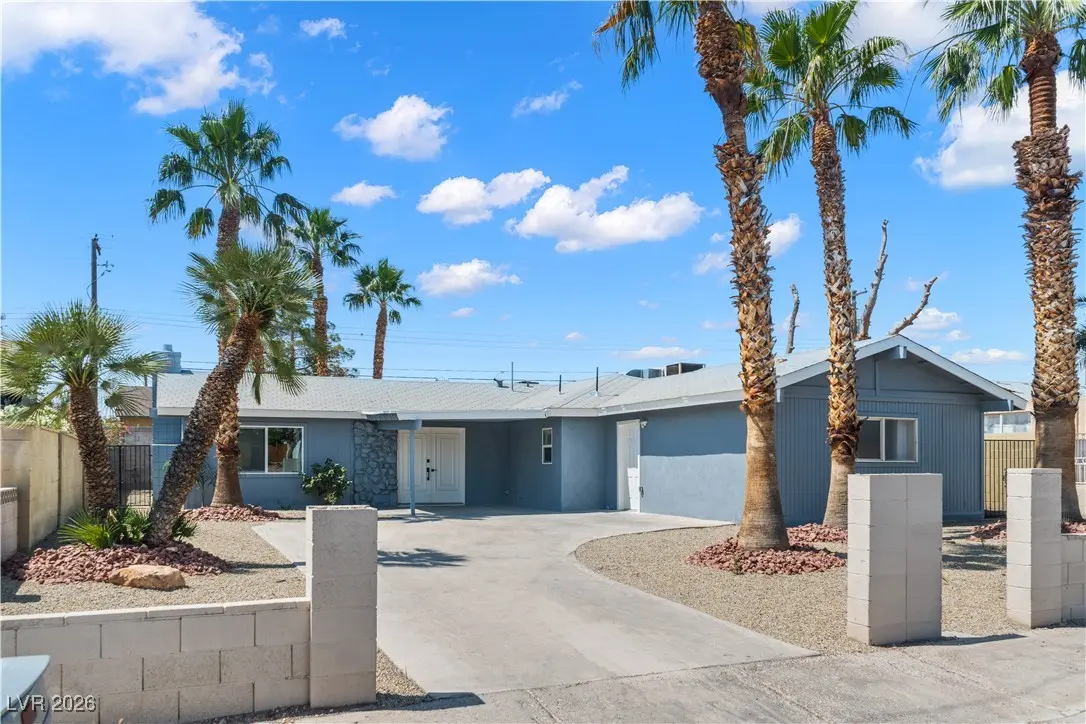 Photo of Listing #2752763