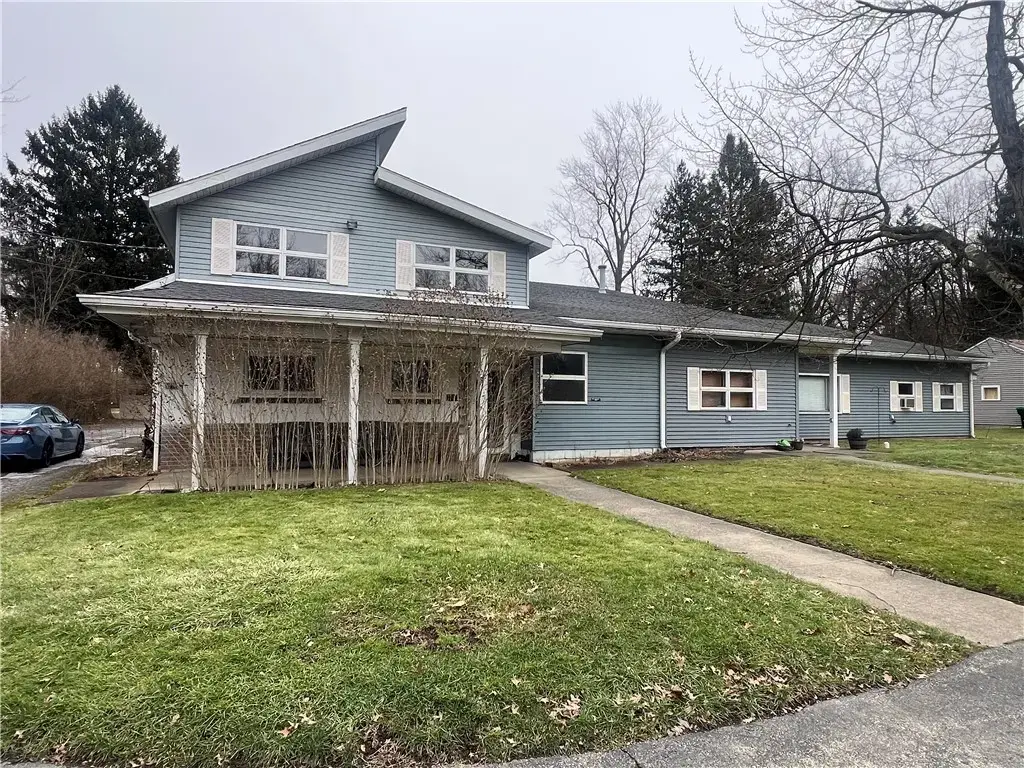 129 Buhl Farm Drive, Hermitage