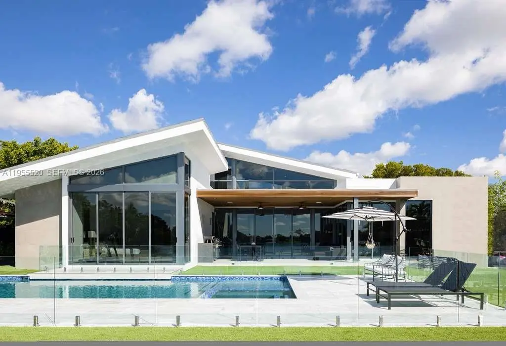 Photo of Listing #A11955520