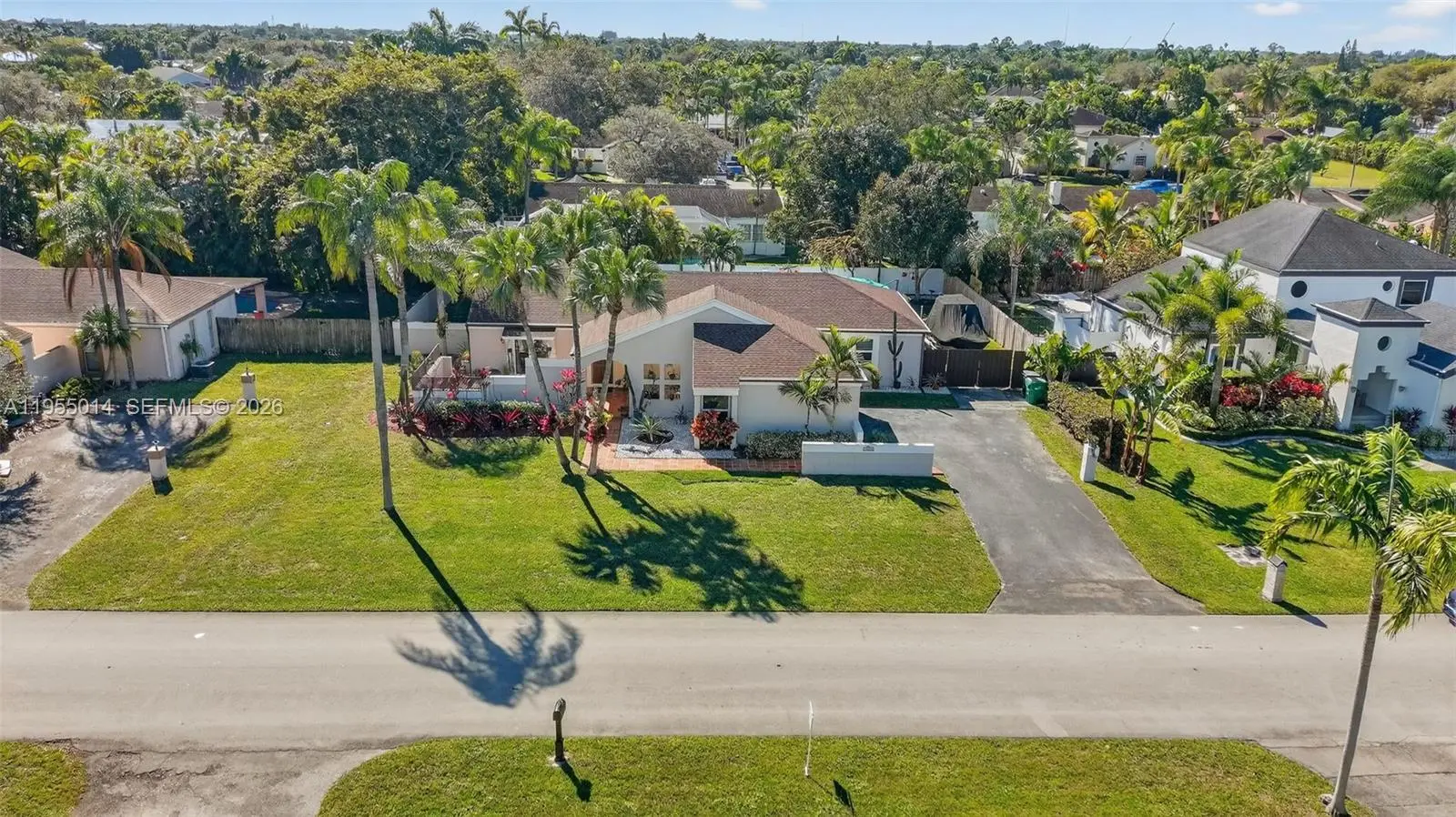 Photo of Listing #A11955014