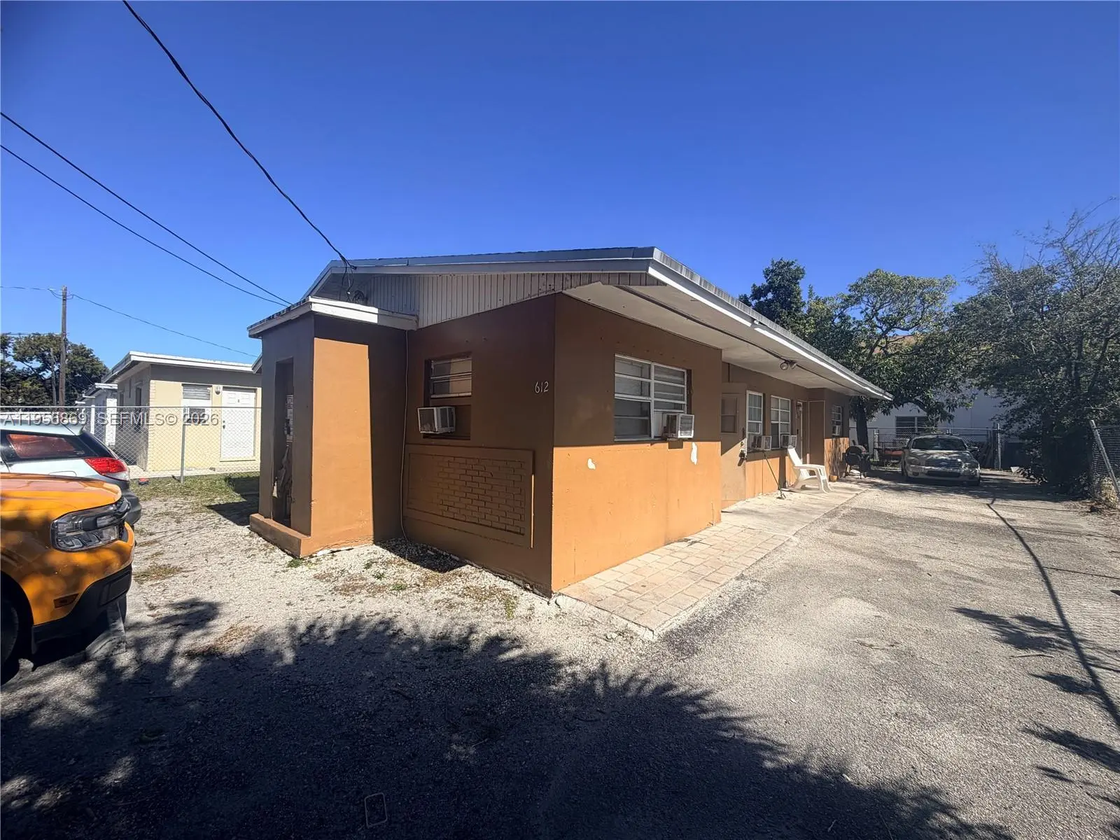 Photo of Listing #A11956869