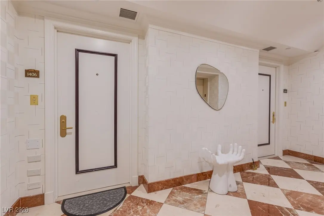 Photo of Listing #2752460